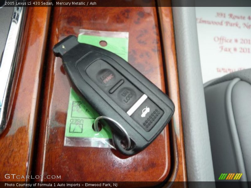 Mercury Metallic / Ash 2005 Lexus LS 430 Sedan