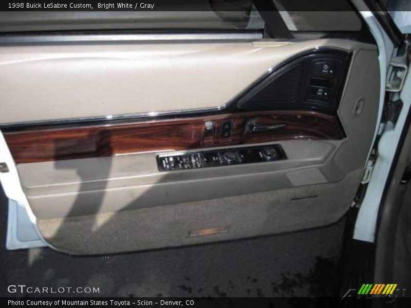 Bright White / Gray 1998 Buick LeSabre Custom