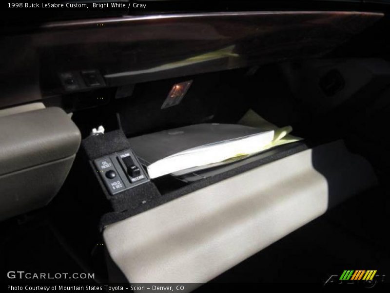 Bright White / Gray 1998 Buick LeSabre Custom