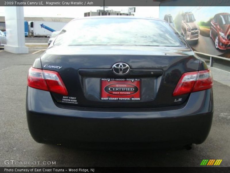Magnetic Gray Metallic / Ash 2009 Toyota Camry LE