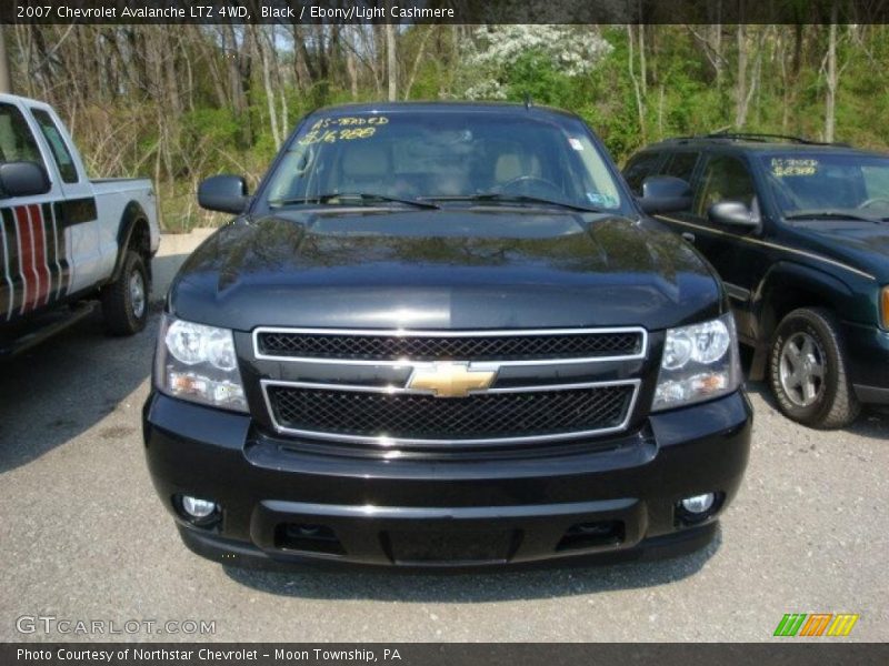 Black / Ebony/Light Cashmere 2007 Chevrolet Avalanche LTZ 4WD