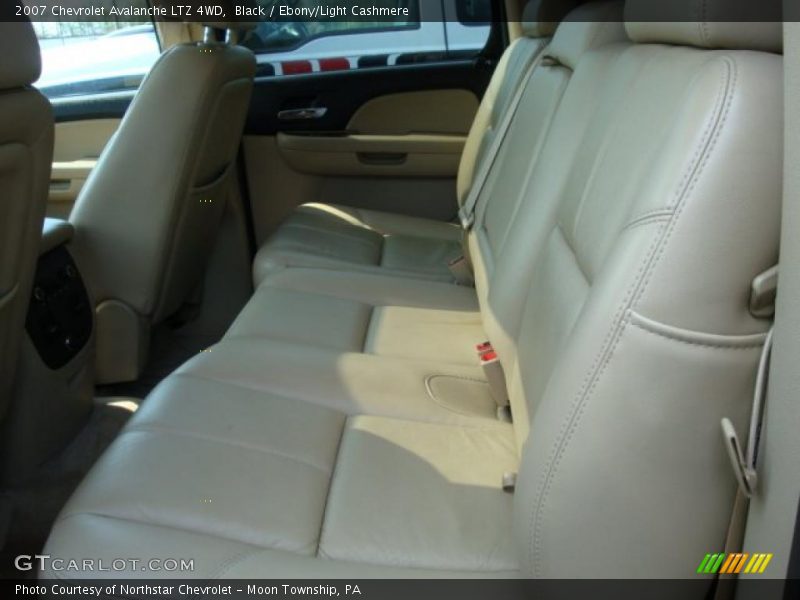 Black / Ebony/Light Cashmere 2007 Chevrolet Avalanche LTZ 4WD