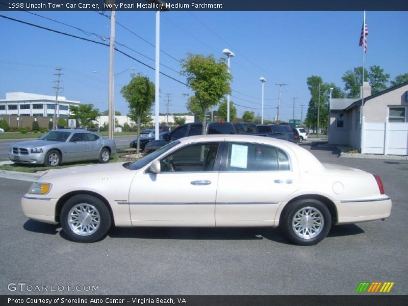 Ivory Pearl Metallic / Medium Parchment 1998 Lincoln Town Car Cartier