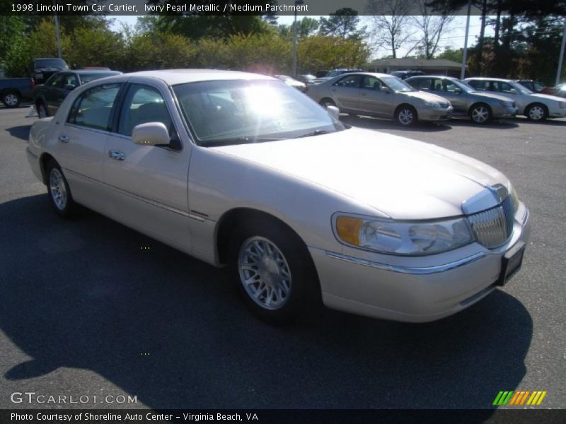 Ivory Pearl Metallic / Medium Parchment 1998 Lincoln Town Car Cartier