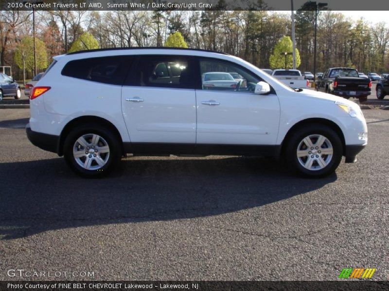 Summit White / Dark Gray/Light Gray 2010 Chevrolet Traverse LT AWD