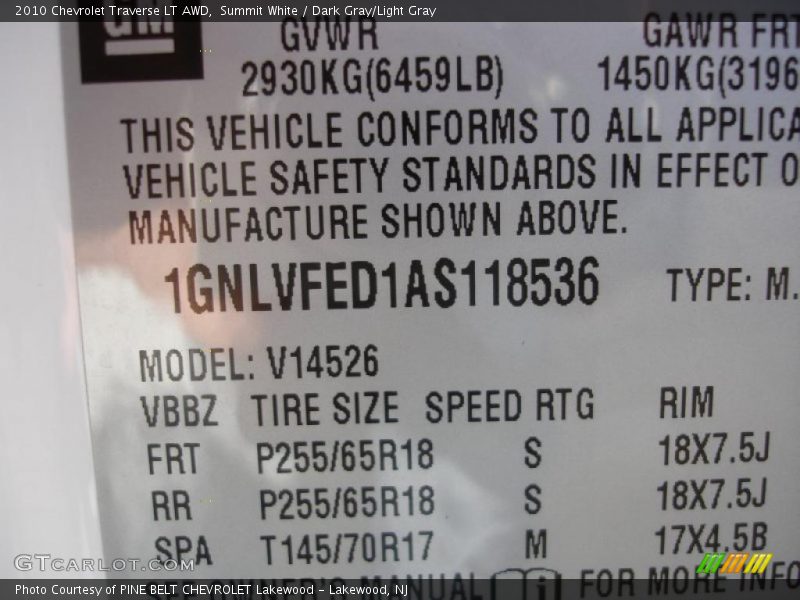Summit White / Dark Gray/Light Gray 2010 Chevrolet Traverse LT AWD