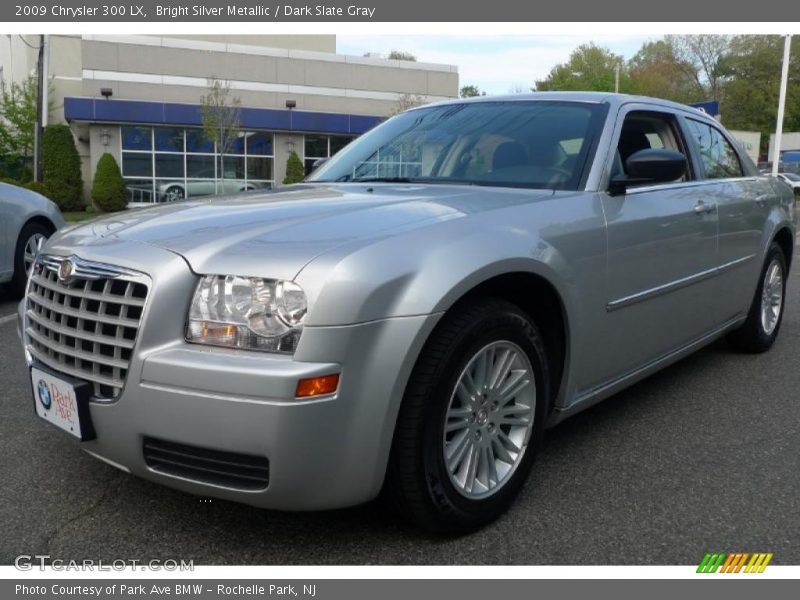 Bright Silver Metallic / Dark Slate Gray 2009 Chrysler 300 LX