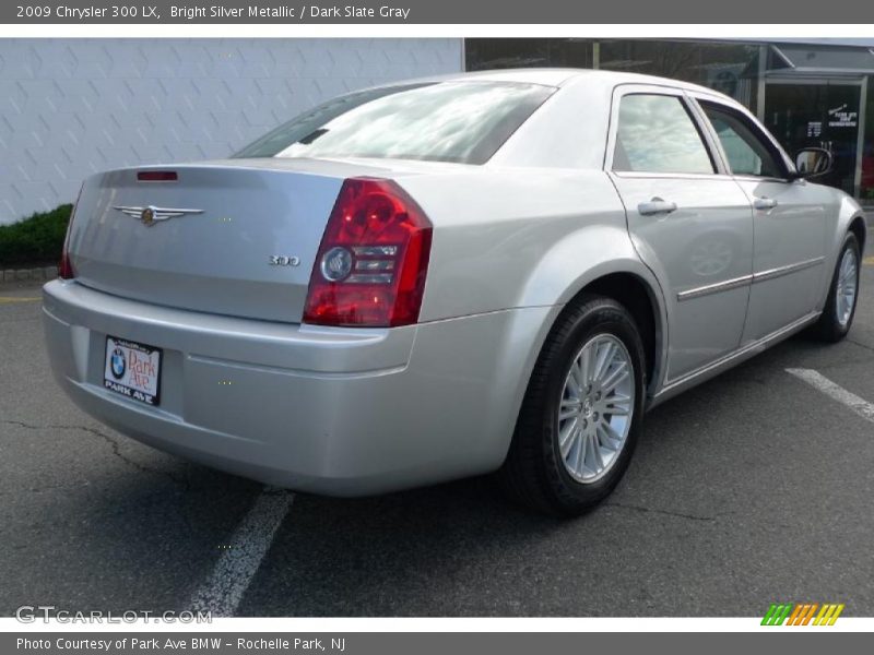 Bright Silver Metallic / Dark Slate Gray 2009 Chrysler 300 LX