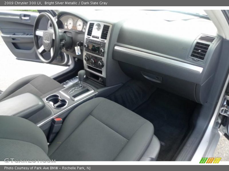 Bright Silver Metallic / Dark Slate Gray 2009 Chrysler 300 LX