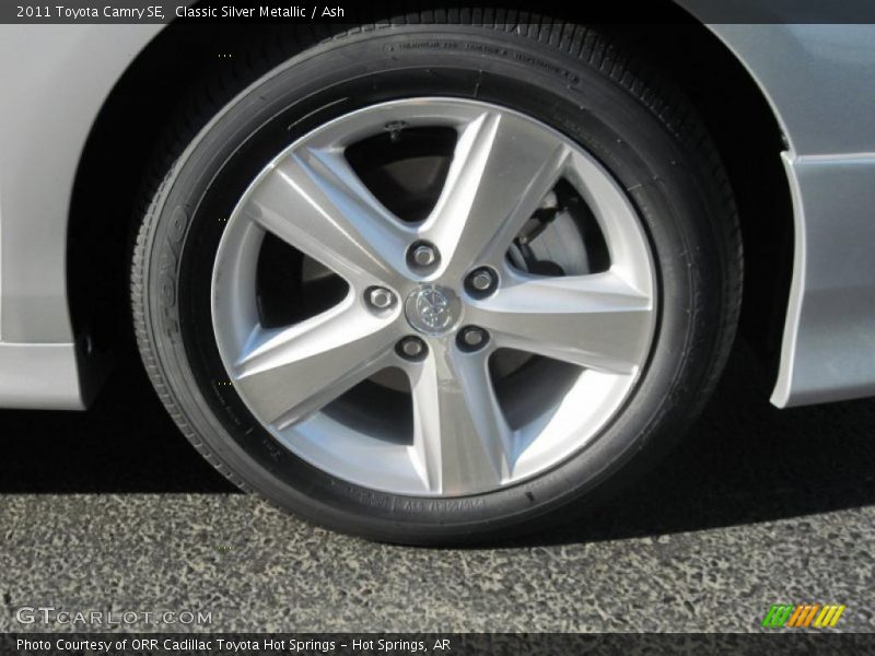 Classic Silver Metallic / Ash 2011 Toyota Camry SE