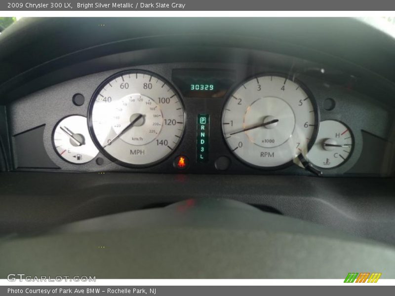 Bright Silver Metallic / Dark Slate Gray 2009 Chrysler 300 LX