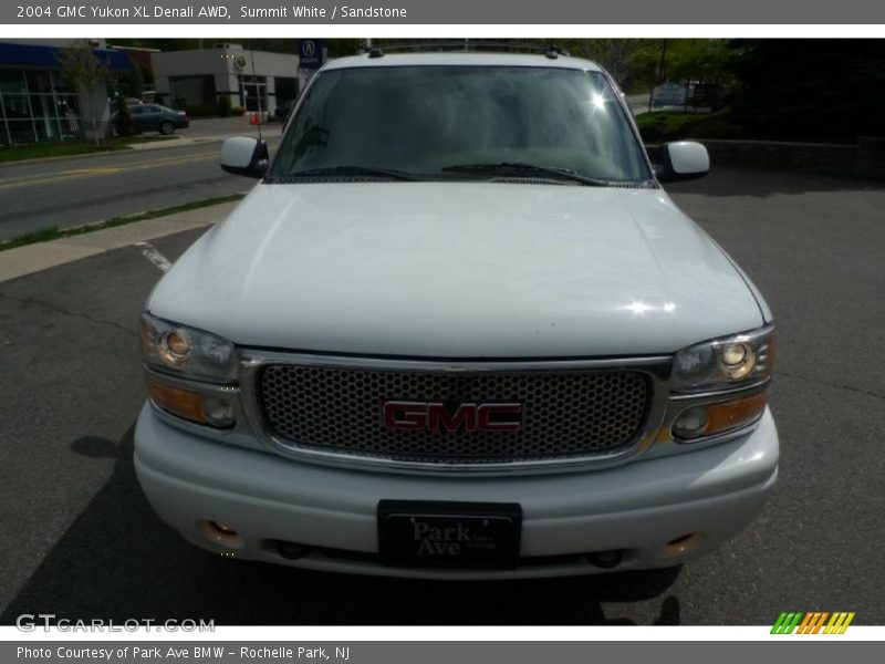 Summit White / Sandstone 2004 GMC Yukon XL Denali AWD