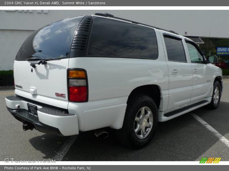 Summit White / Sandstone 2004 GMC Yukon XL Denali AWD