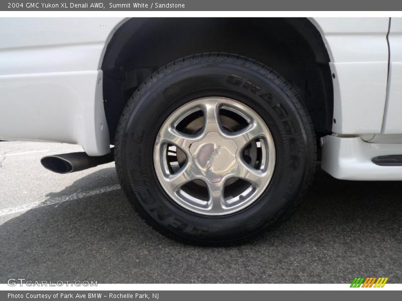 Summit White / Sandstone 2004 GMC Yukon XL Denali AWD
