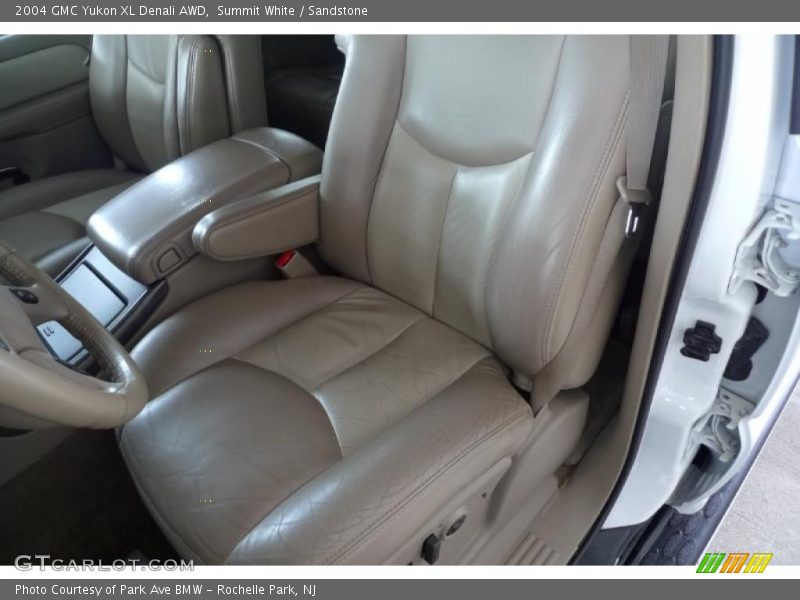 Summit White / Sandstone 2004 GMC Yukon XL Denali AWD