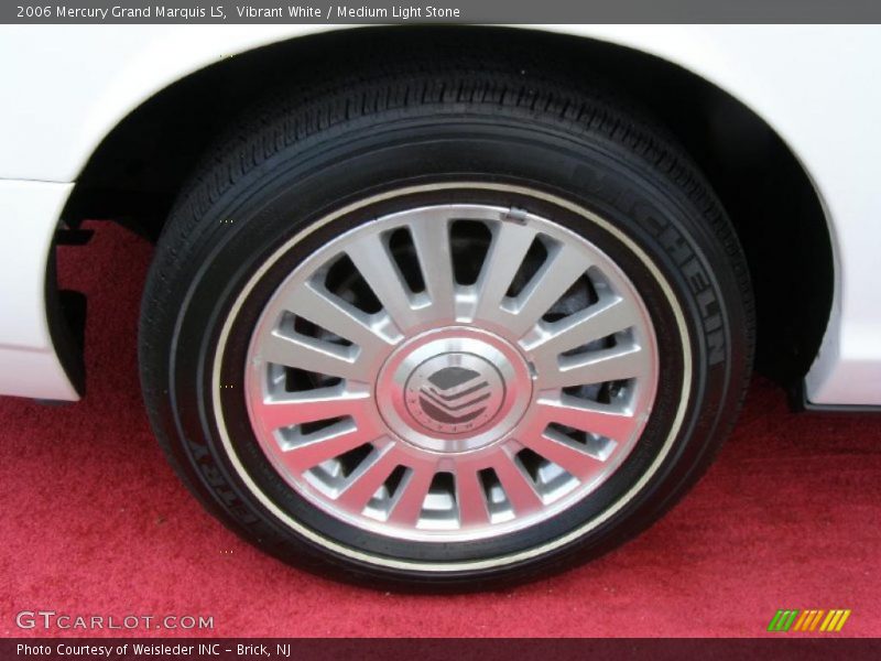 Vibrant White / Medium Light Stone 2006 Mercury Grand Marquis LS