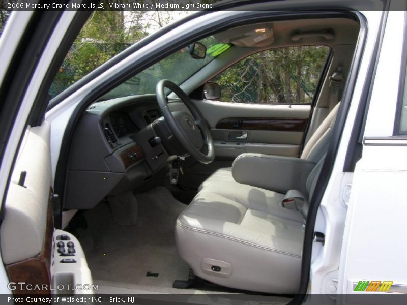Vibrant White / Medium Light Stone 2006 Mercury Grand Marquis LS