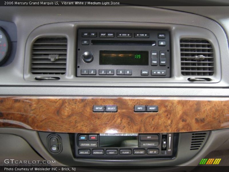 Vibrant White / Medium Light Stone 2006 Mercury Grand Marquis LS