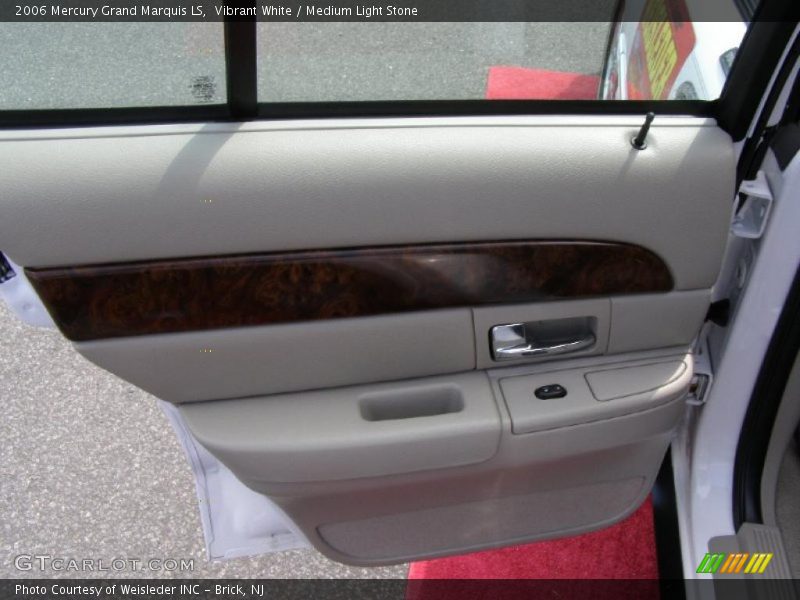 Vibrant White / Medium Light Stone 2006 Mercury Grand Marquis LS