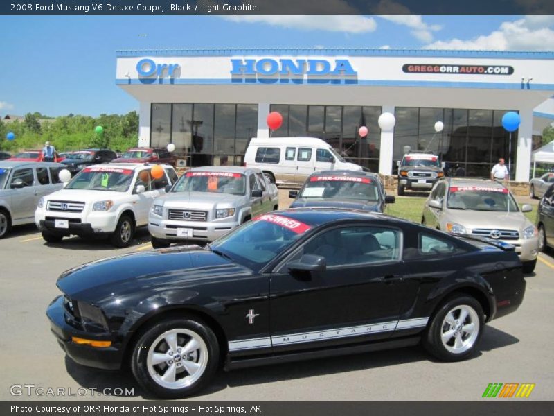 Black / Light Graphite 2008 Ford Mustang V6 Deluxe Coupe