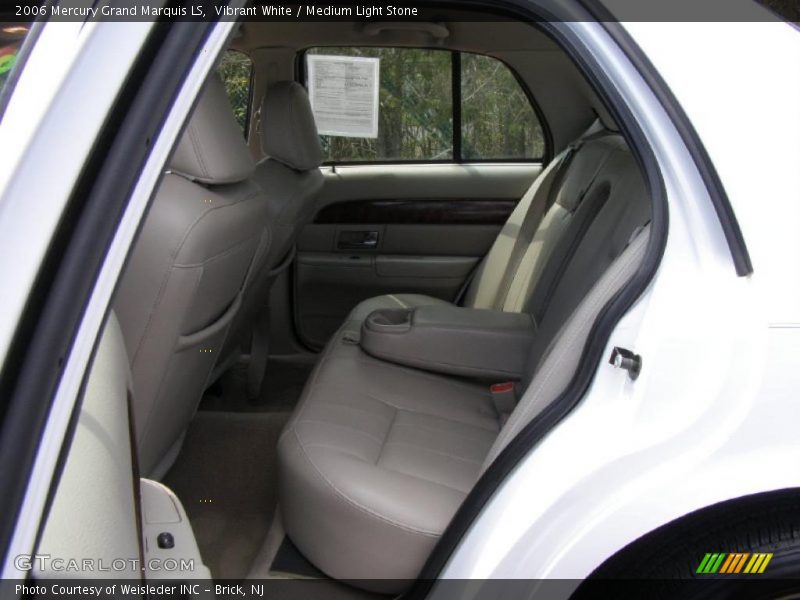 Vibrant White / Medium Light Stone 2006 Mercury Grand Marquis LS