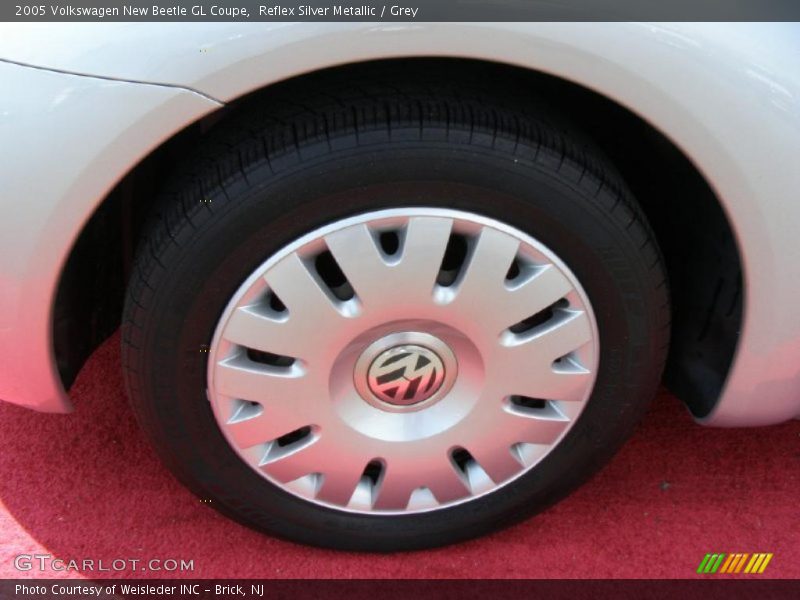 Reflex Silver Metallic / Grey 2005 Volkswagen New Beetle GL Coupe