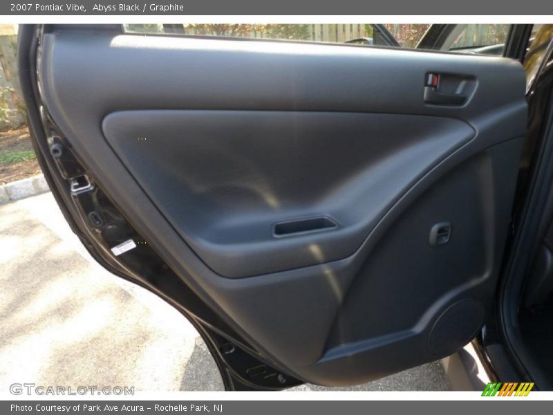 Abyss Black / Graphite 2007 Pontiac Vibe