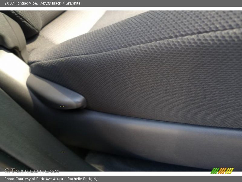 Abyss Black / Graphite 2007 Pontiac Vibe