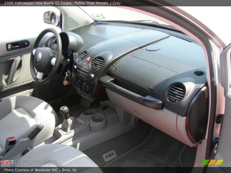 Reflex Silver Metallic / Grey 2005 Volkswagen New Beetle GL Coupe