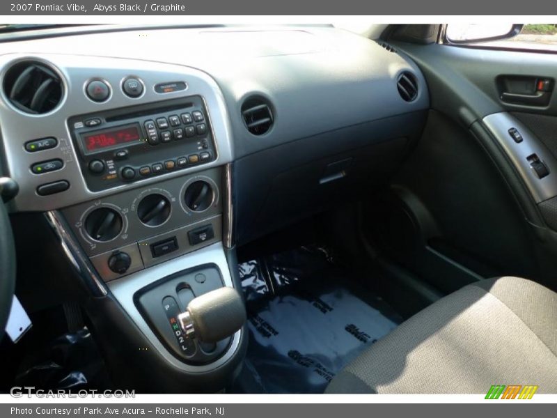 Abyss Black / Graphite 2007 Pontiac Vibe