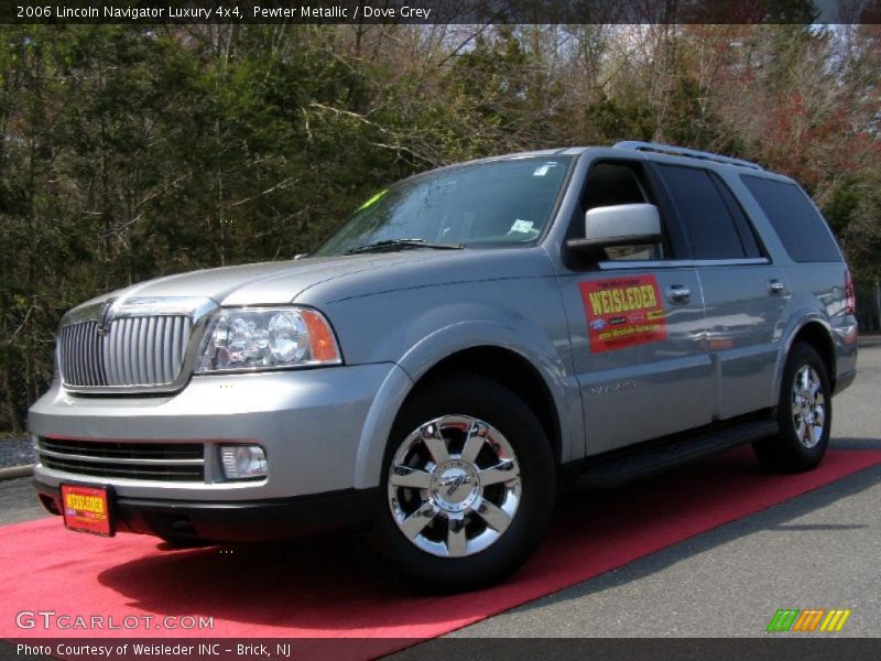 Pewter Metallic / Dove Grey 2006 Lincoln Navigator Luxury 4x4