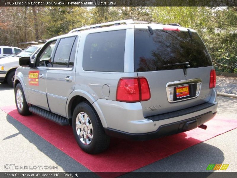 Pewter Metallic / Dove Grey 2006 Lincoln Navigator Luxury 4x4