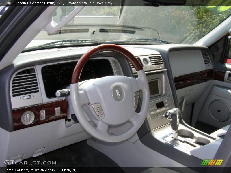 Pewter Metallic / Dove Grey 2006 Lincoln Navigator Luxury 4x4