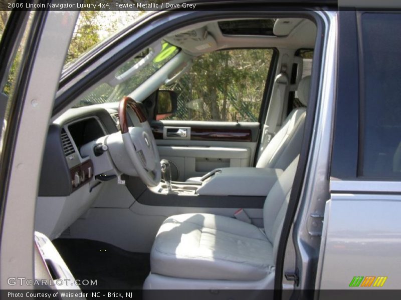 Pewter Metallic / Dove Grey 2006 Lincoln Navigator Luxury 4x4