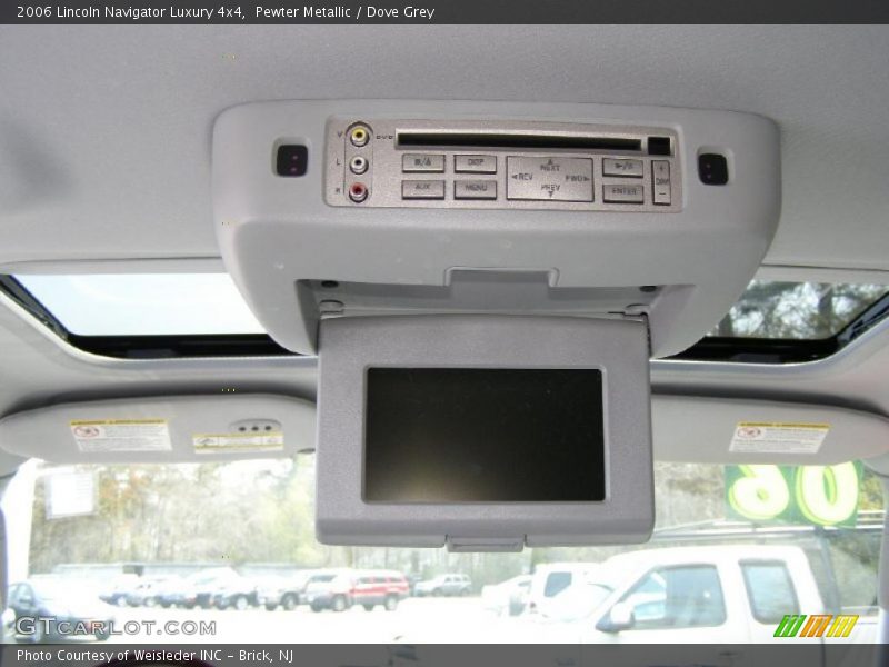 Pewter Metallic / Dove Grey 2006 Lincoln Navigator Luxury 4x4