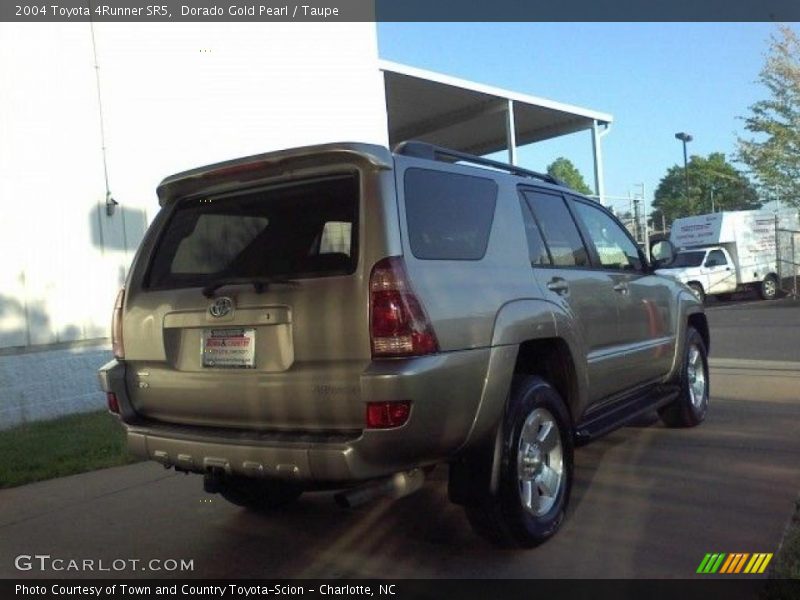 Dorado Gold Pearl / Taupe 2004 Toyota 4Runner SR5