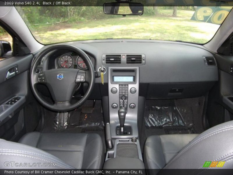 Black / Off Black 2009 Volvo S40 2.4i