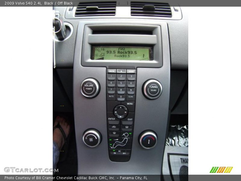 Black / Off Black 2009 Volvo S40 2.4i