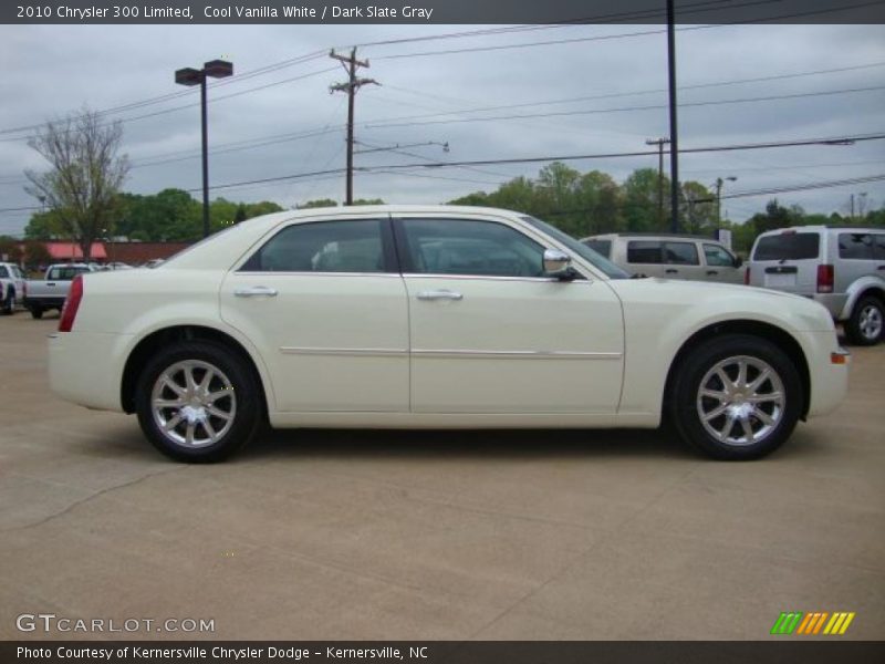 Cool Vanilla White / Dark Slate Gray 2010 Chrysler 300 Limited
