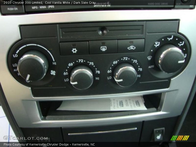Cool Vanilla White / Dark Slate Gray 2010 Chrysler 300 Limited