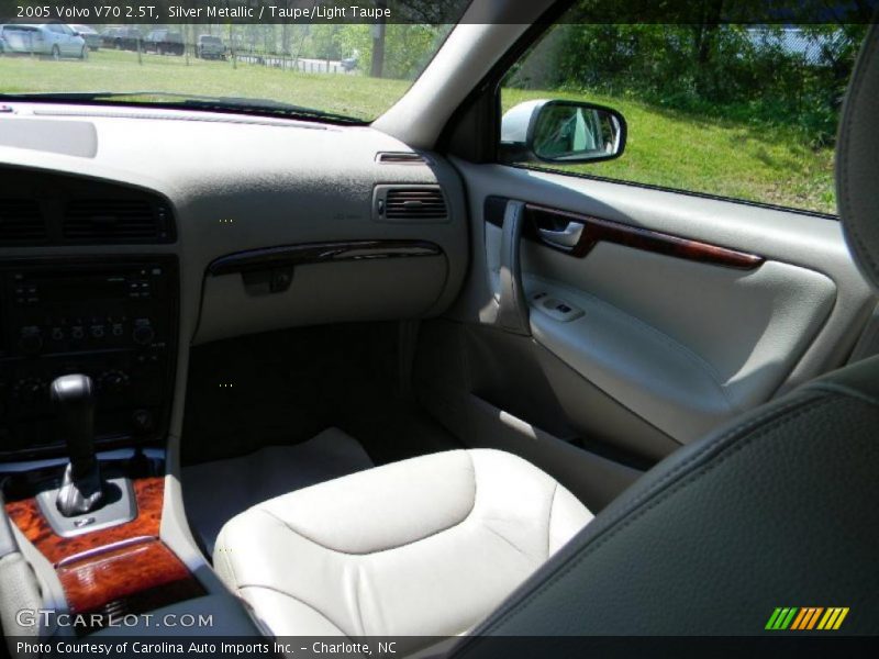 Silver Metallic / Taupe/Light Taupe 2005 Volvo V70 2.5T