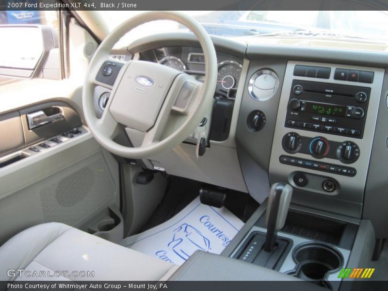 Black / Stone 2007 Ford Expedition XLT 4x4