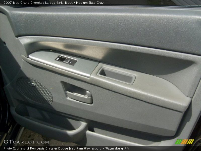 Black / Medium Slate Gray 2007 Jeep Grand Cherokee Laredo 4x4