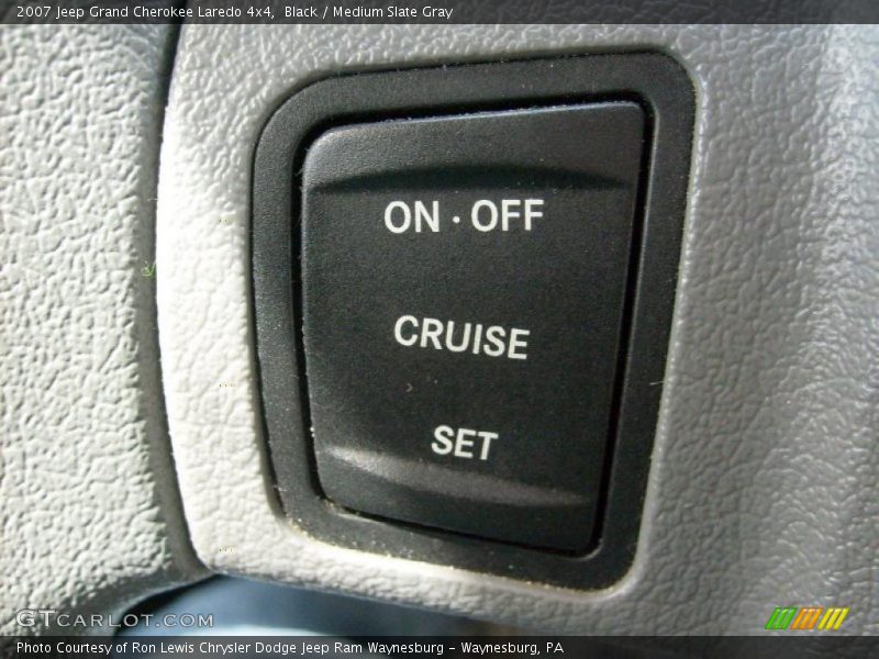 Black / Medium Slate Gray 2007 Jeep Grand Cherokee Laredo 4x4