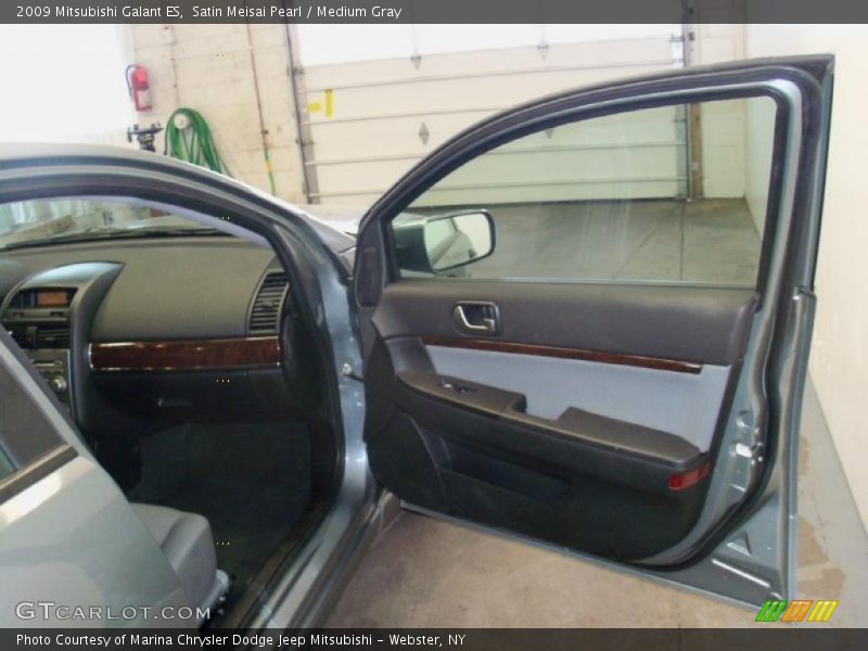 Satin Meisai Pearl / Medium Gray 2009 Mitsubishi Galant ES