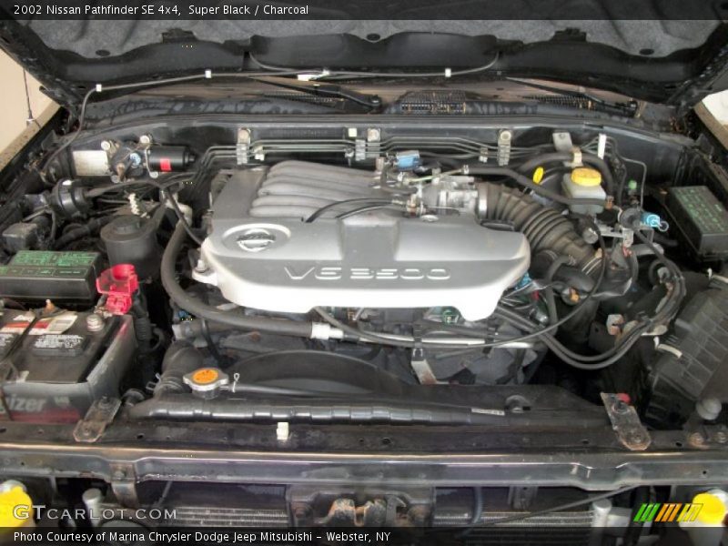 Super Black / Charcoal 2002 Nissan Pathfinder SE 4x4