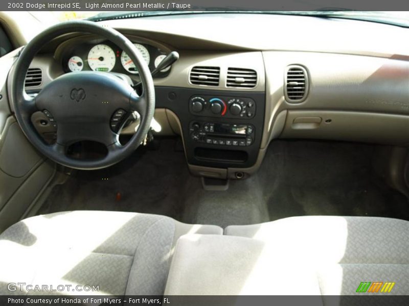 Light Almond Pearl Metallic / Taupe 2002 Dodge Intrepid SE