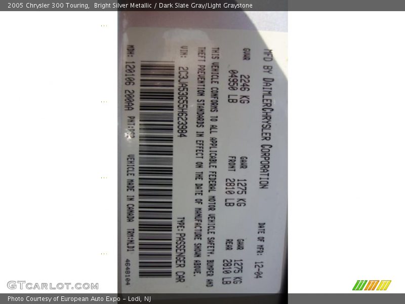 Bright Silver Metallic / Dark Slate Gray/Light Graystone 2005 Chrysler 300 Touring