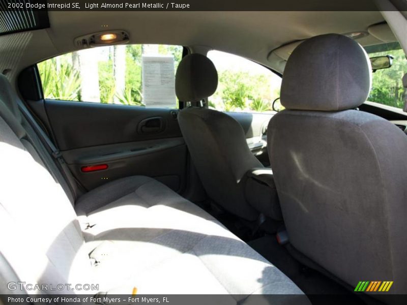 Light Almond Pearl Metallic / Taupe 2002 Dodge Intrepid SE