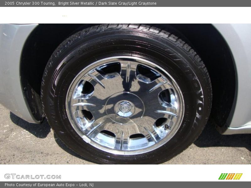 Bright Silver Metallic / Dark Slate Gray/Light Graystone 2005 Chrysler 300 Touring